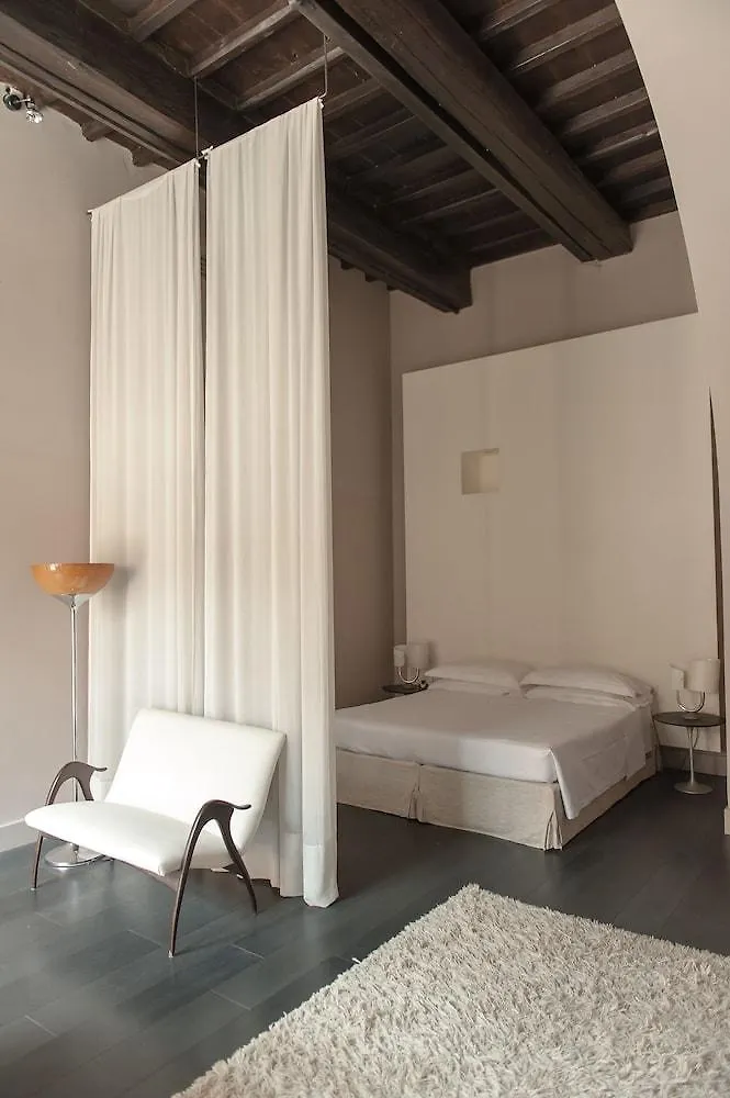 Riva Lofts Florencie Aparthotel